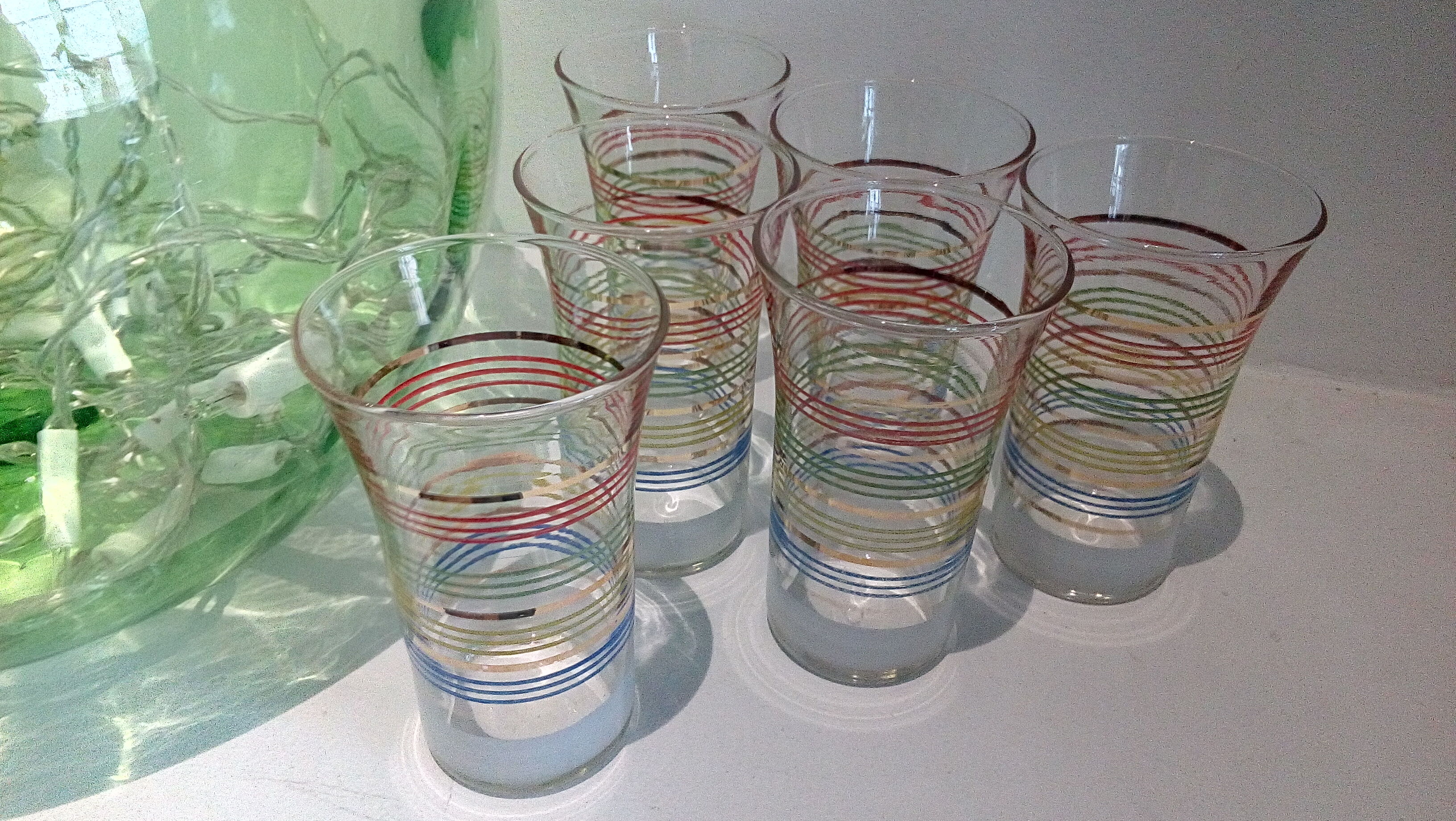 Set of 6 vintage juice glasses with stripes