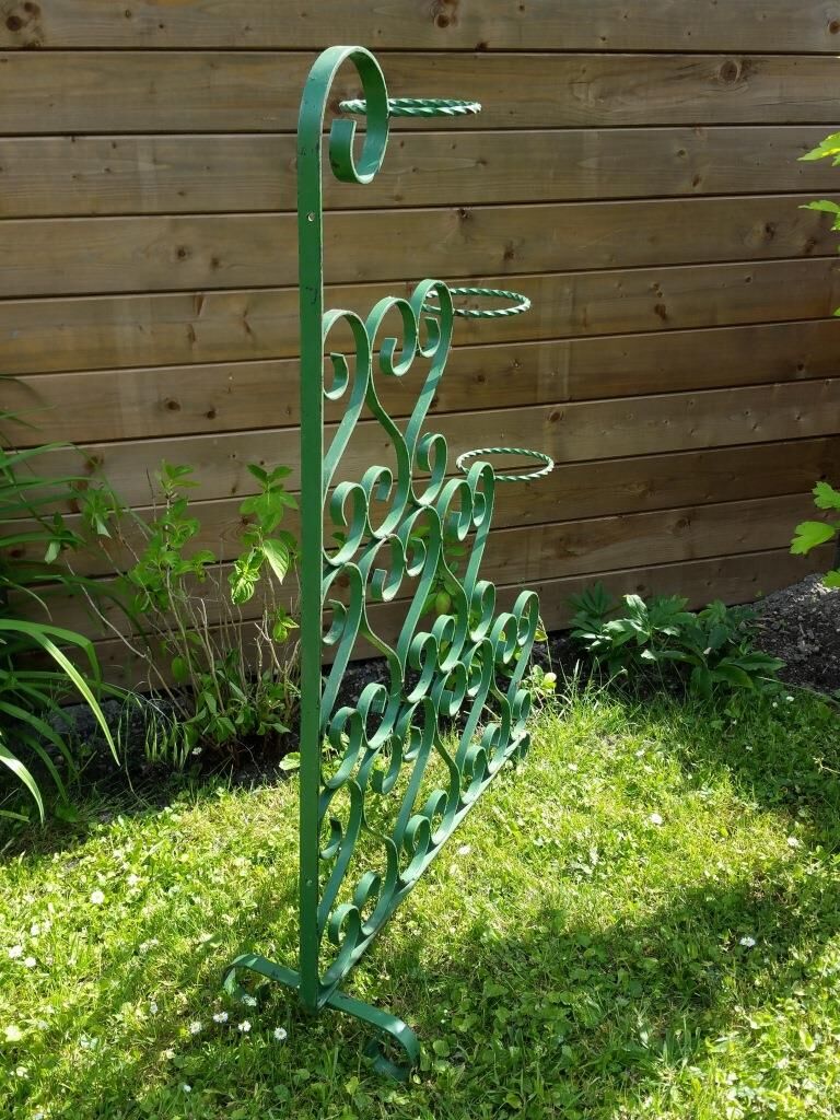 Vintage plant holder 1970