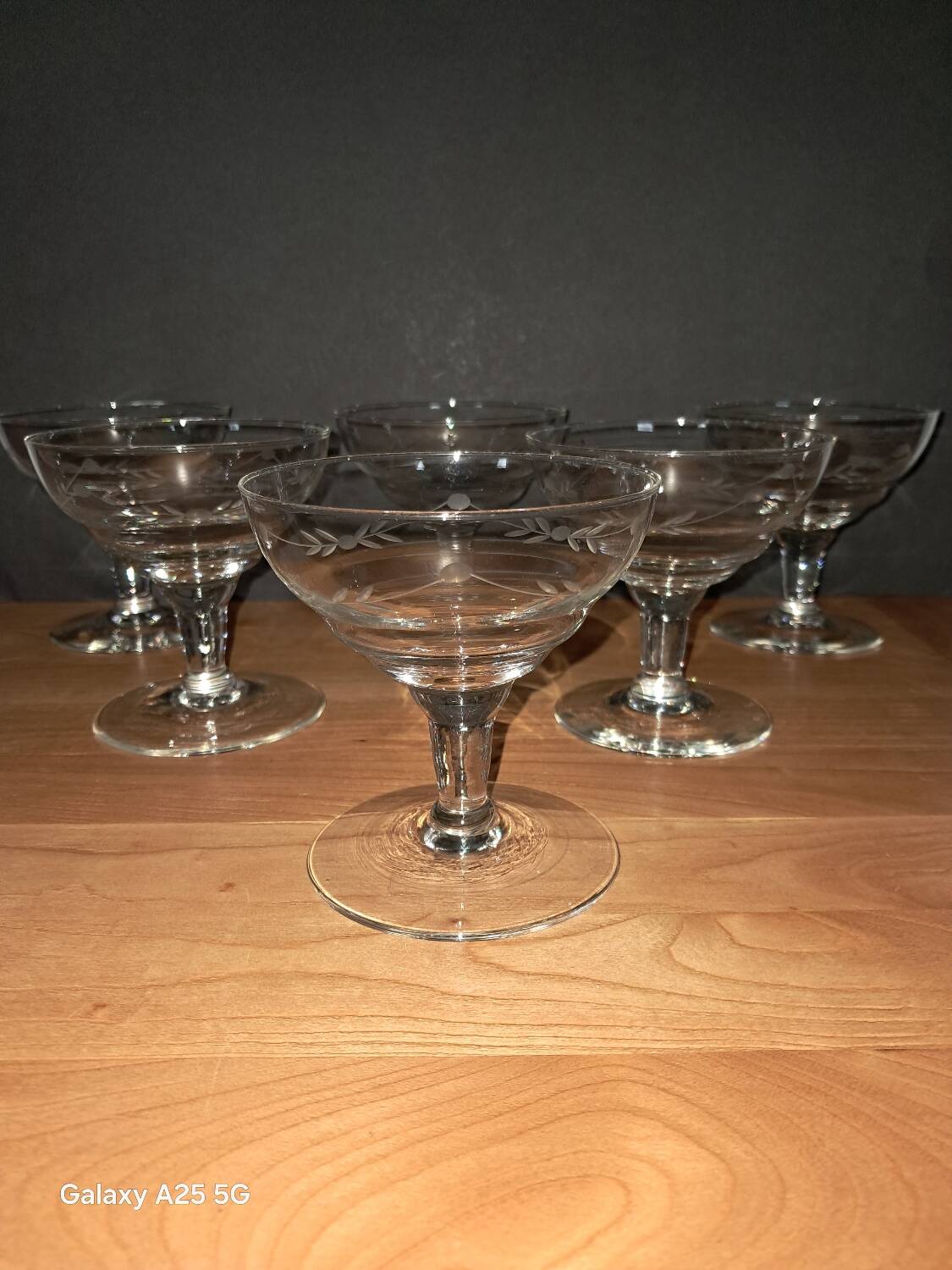 6 coupes à champagne gravées, années 30-40