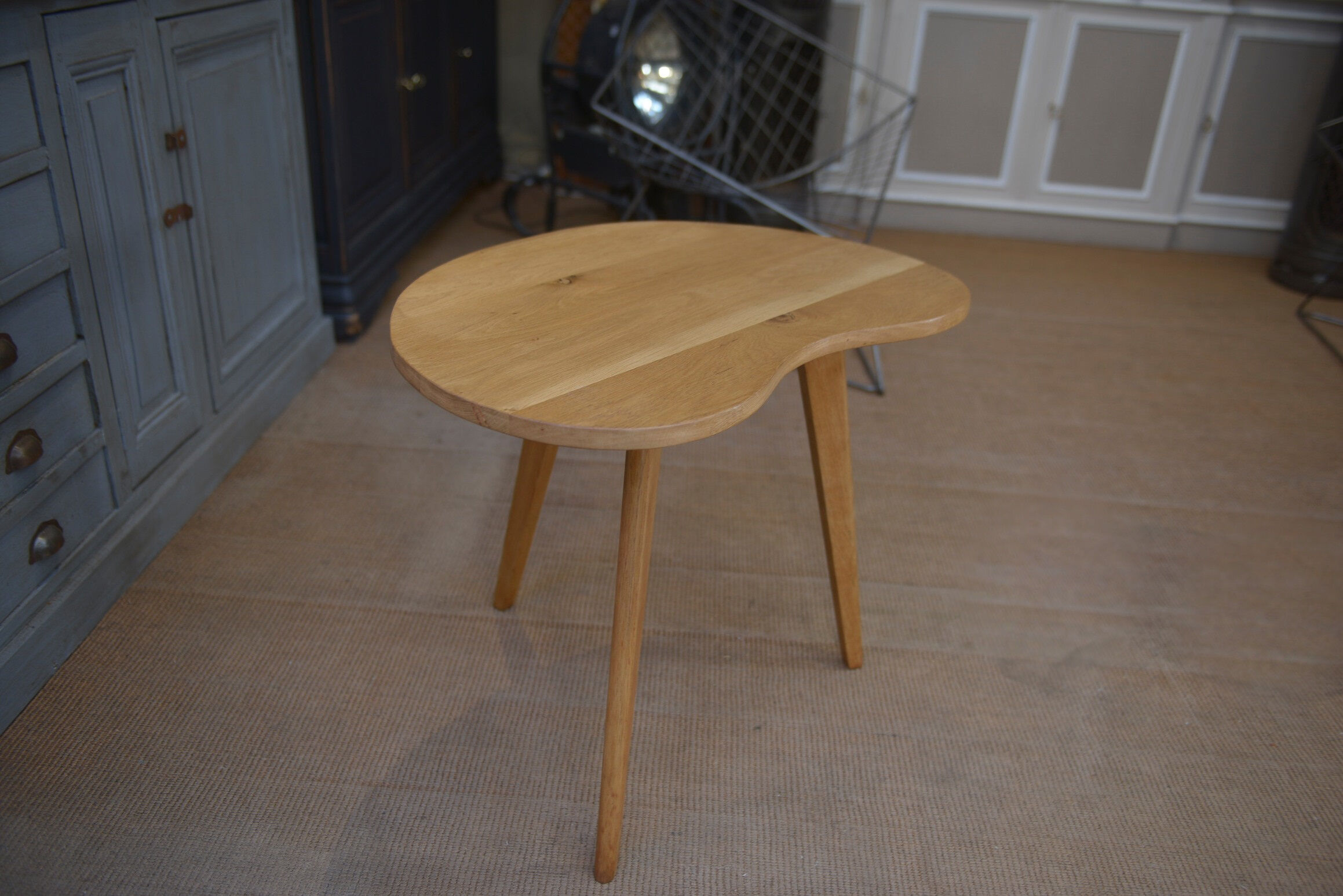 Oak table tripod legs 1950