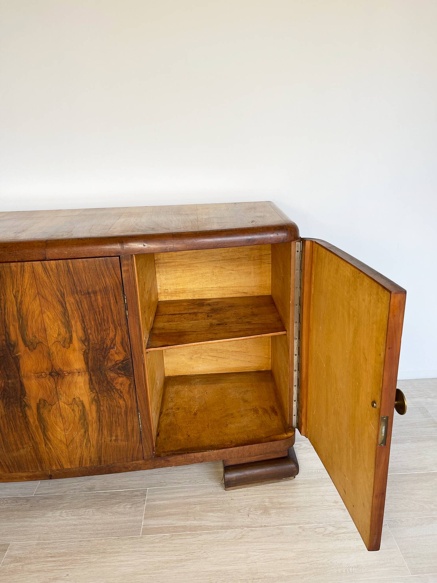 Impressionnant buffet Art déco italien des années 1920/1930