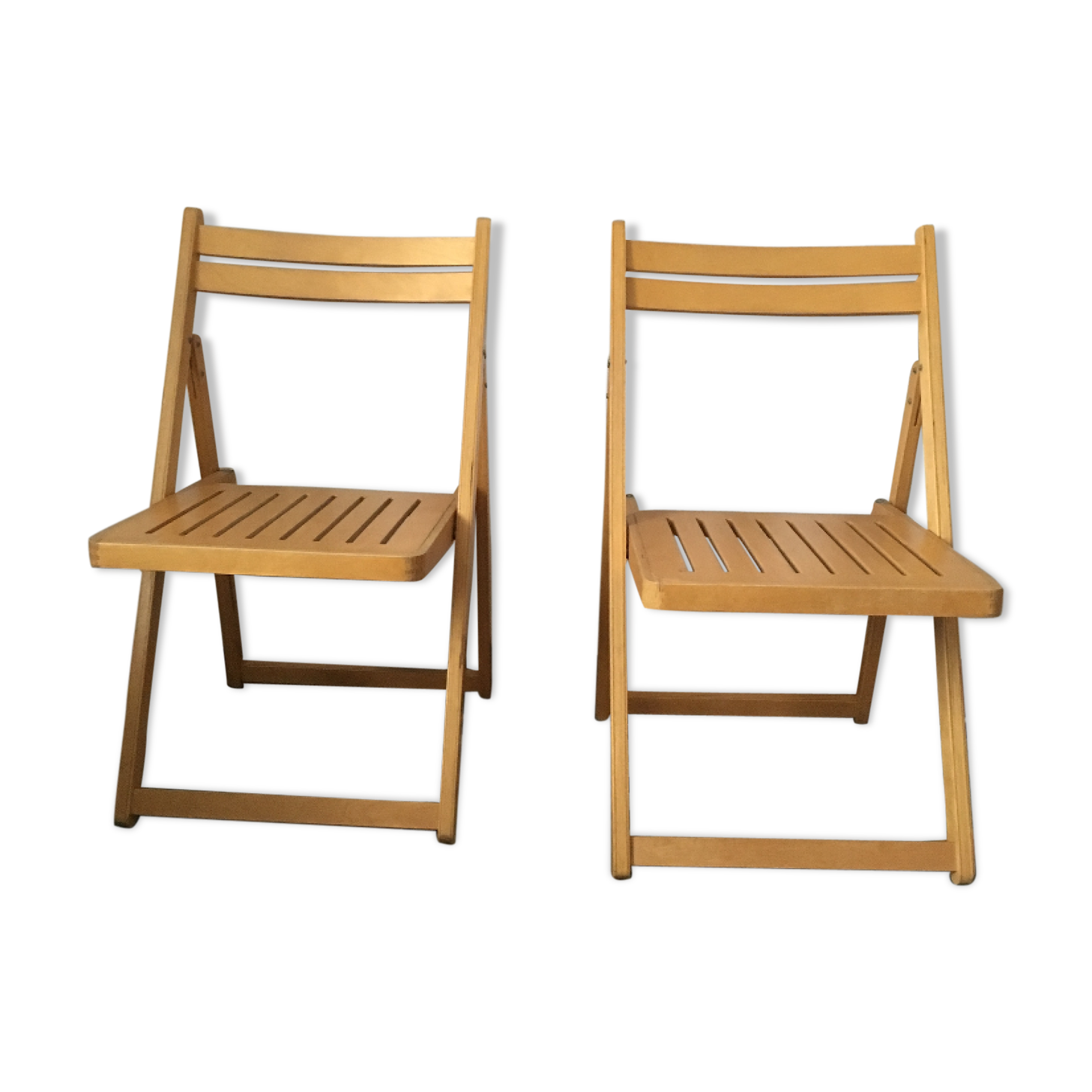 Pair of chairs folding vintage