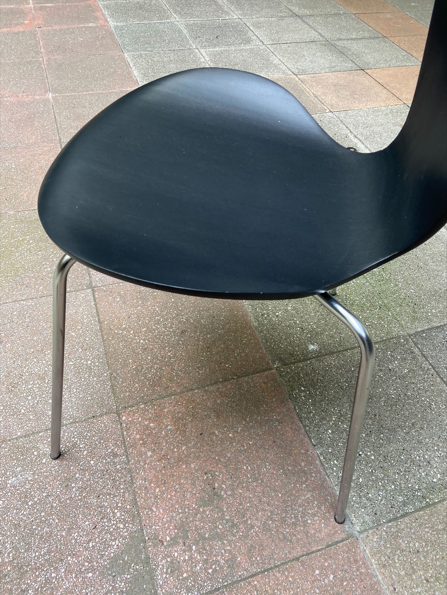 Set de 3 chaises modèle "3107" dites "série 7" d'Arne Jacobsen