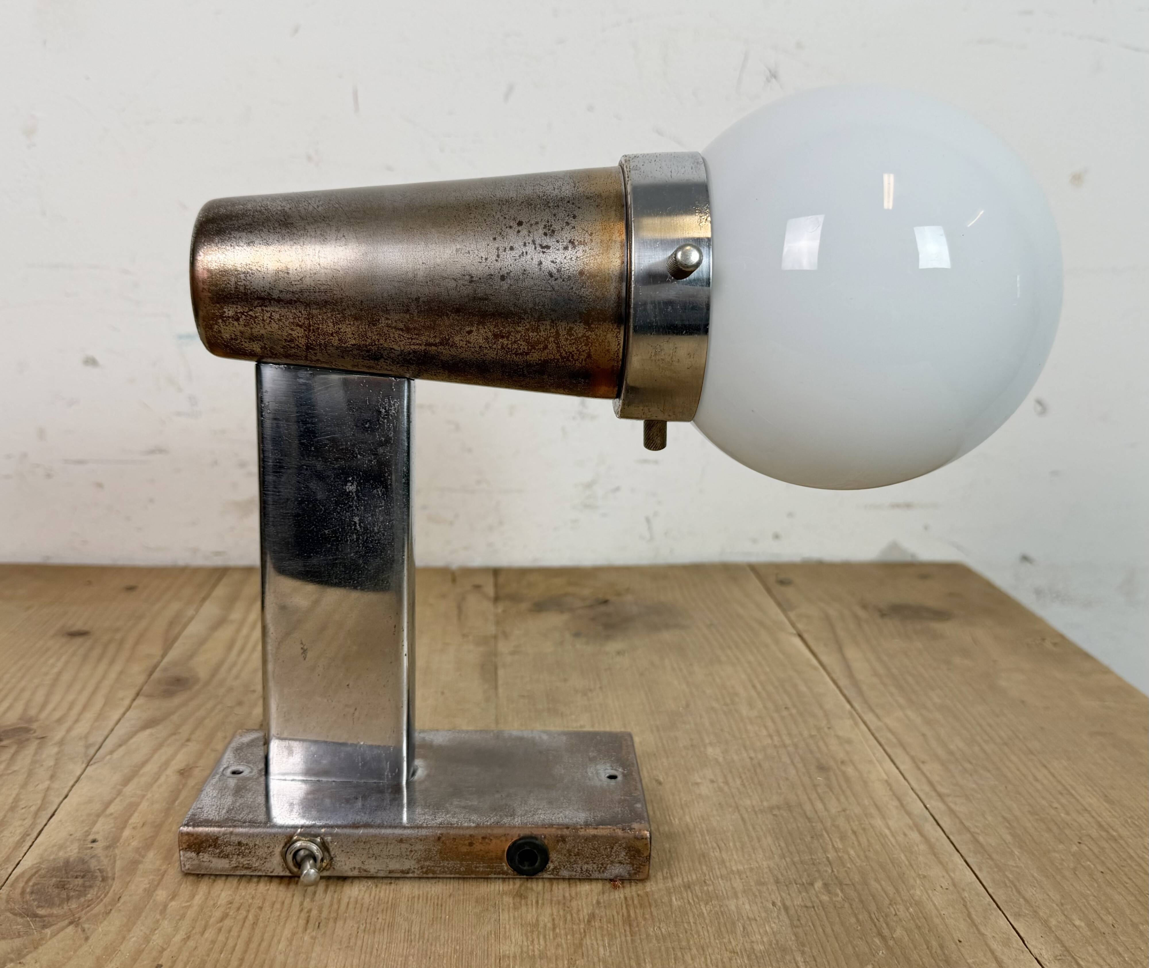 Vintage Art Deco Wall Light with Opal Glass, 1930s