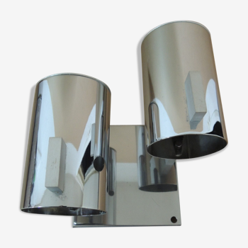 Wall light mounted double