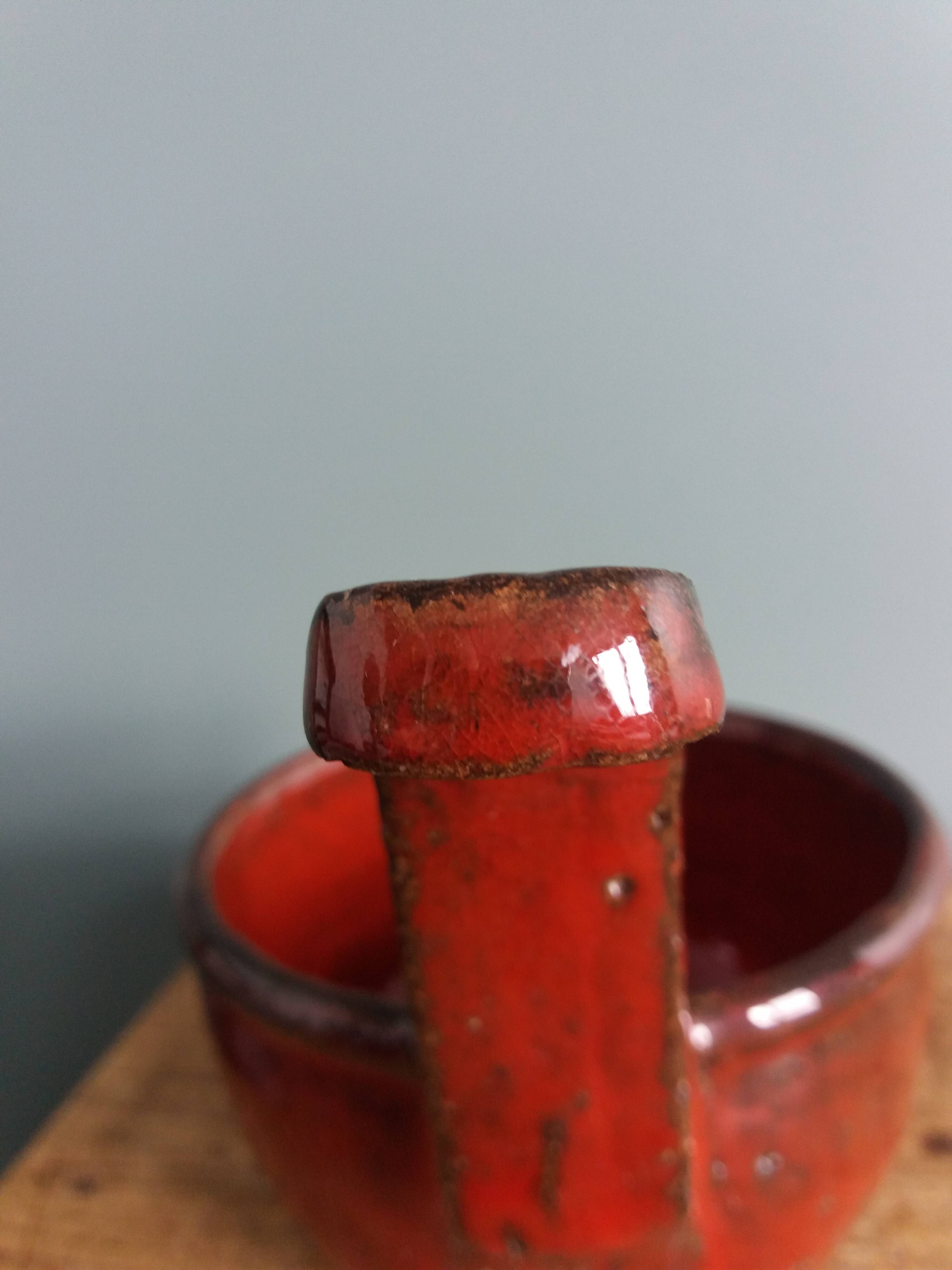 Ceramic signed Hofmann Gérard, Vallauris, manganese red