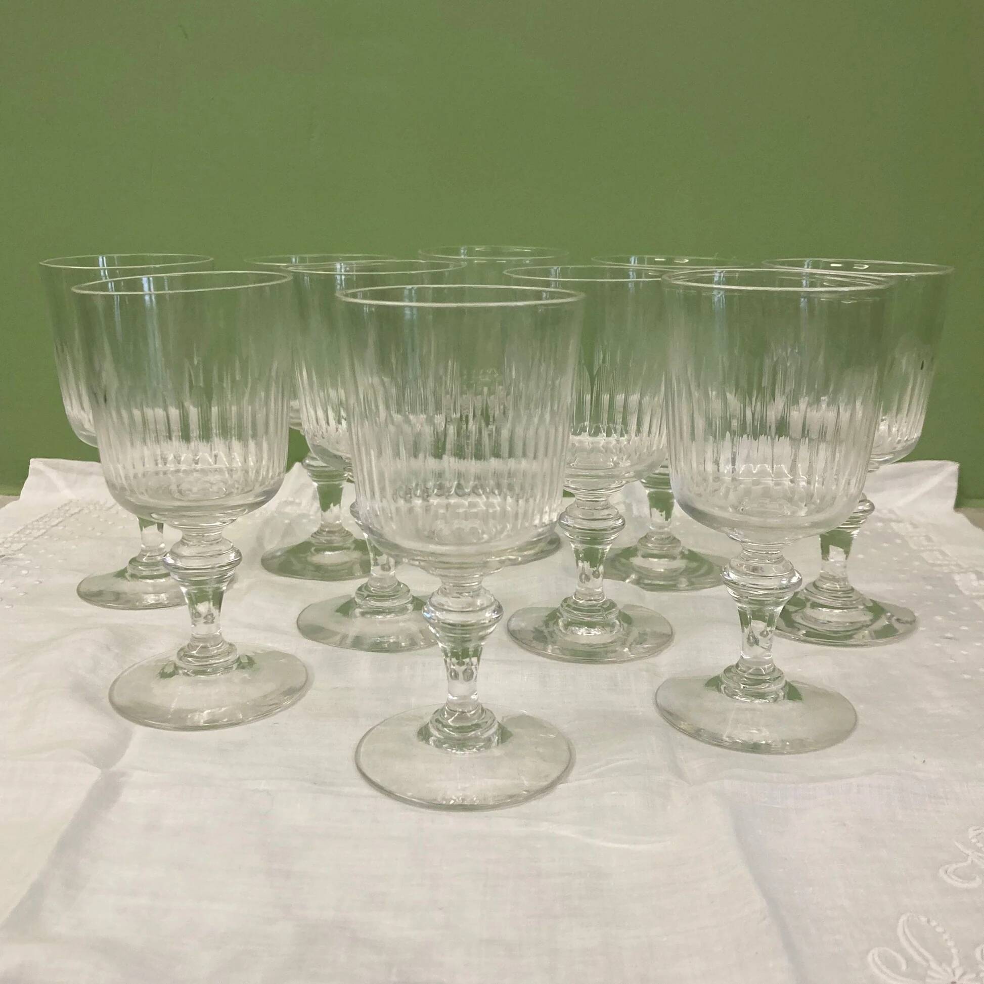 Baccarat 10 white wine glasses, Renaissance model, around 1900.