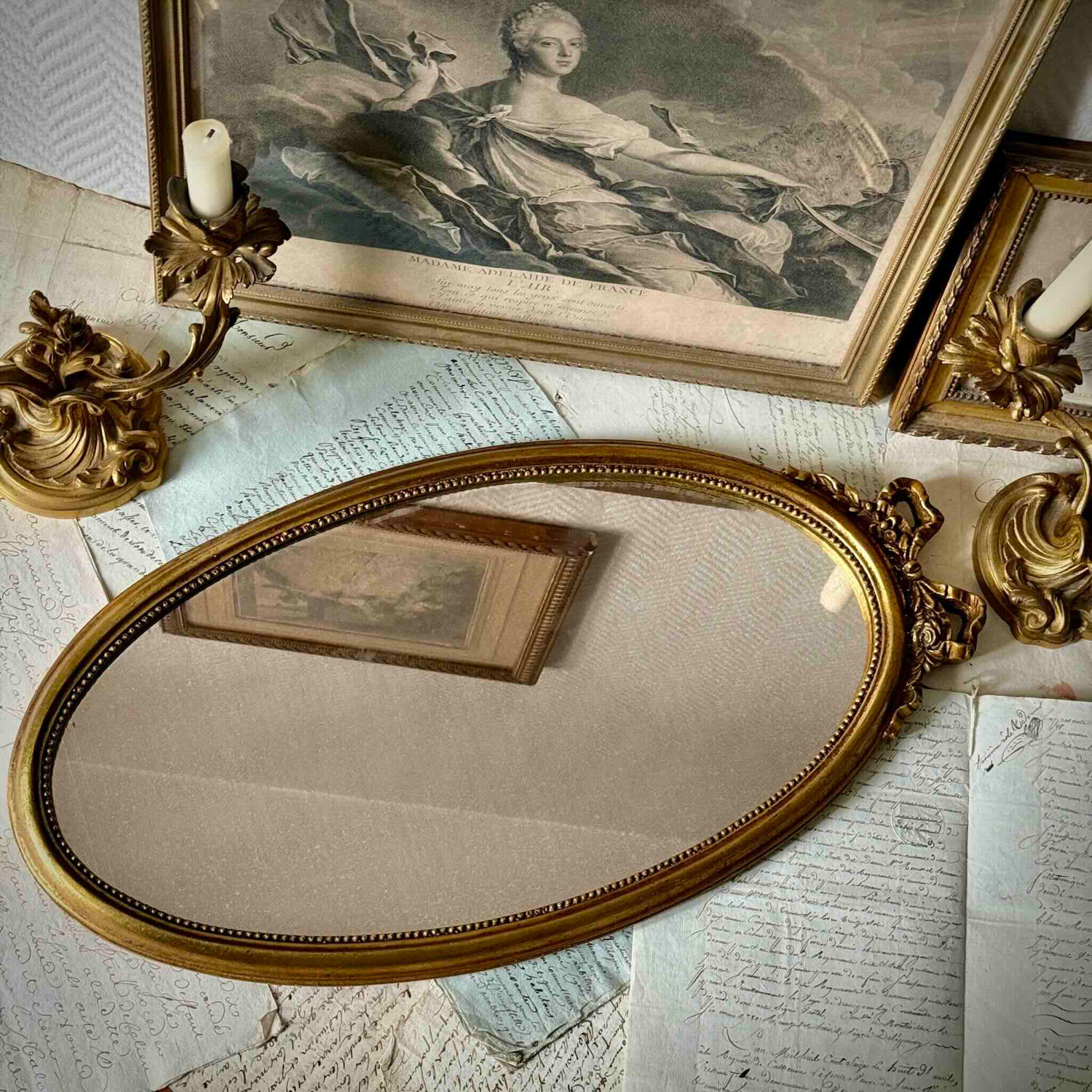 Vintage Gold Oval Mirror in Louis XVI Style – Ribbon & Roses Decor