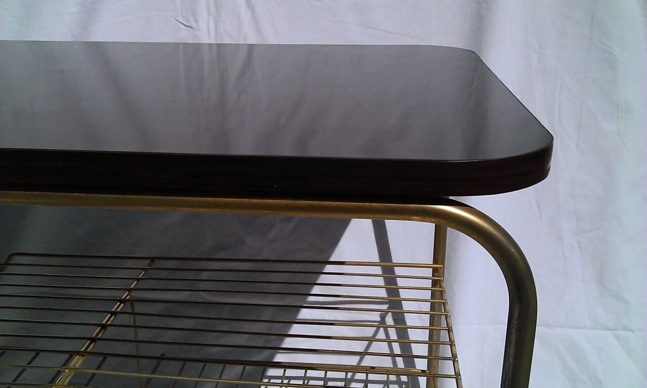 Coffee table with magazine rack