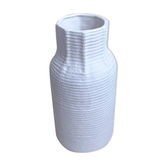 Ceramic vase cotton cladding