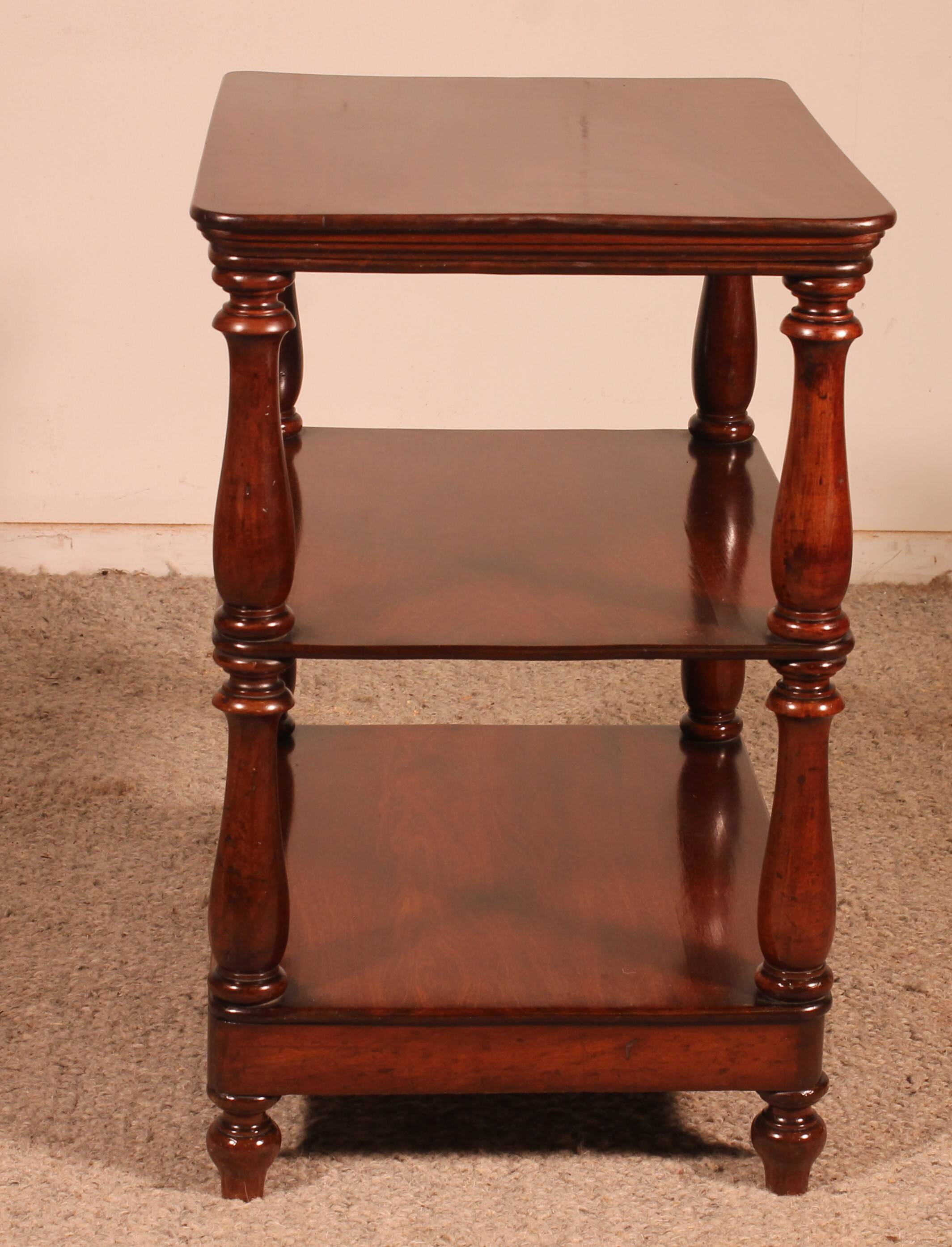 Small mahogany shelf - 19th century