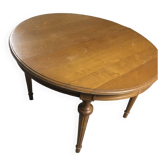 Round dining room table