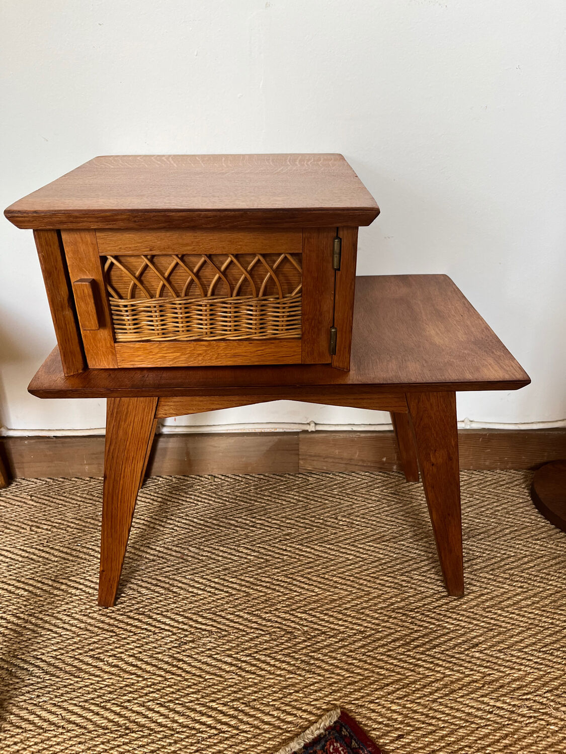 Table d’appoint table de chevet vintage bois pieds compas et rotin