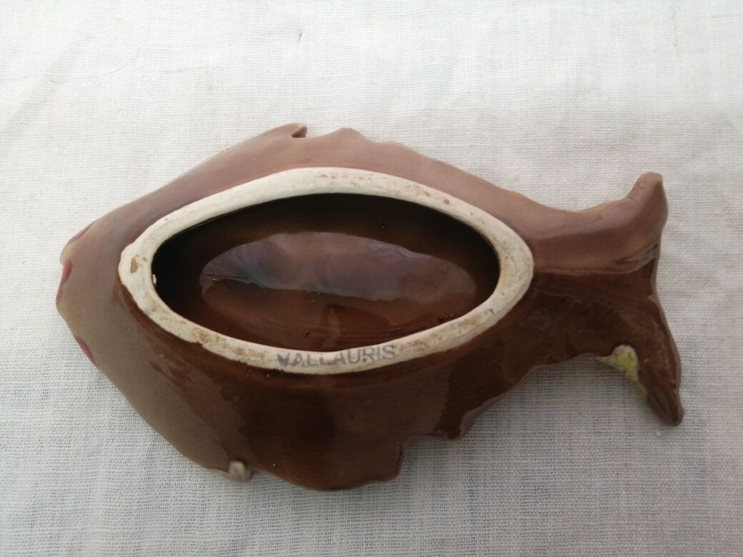 Vallauris old vintage lava-style fish dish
