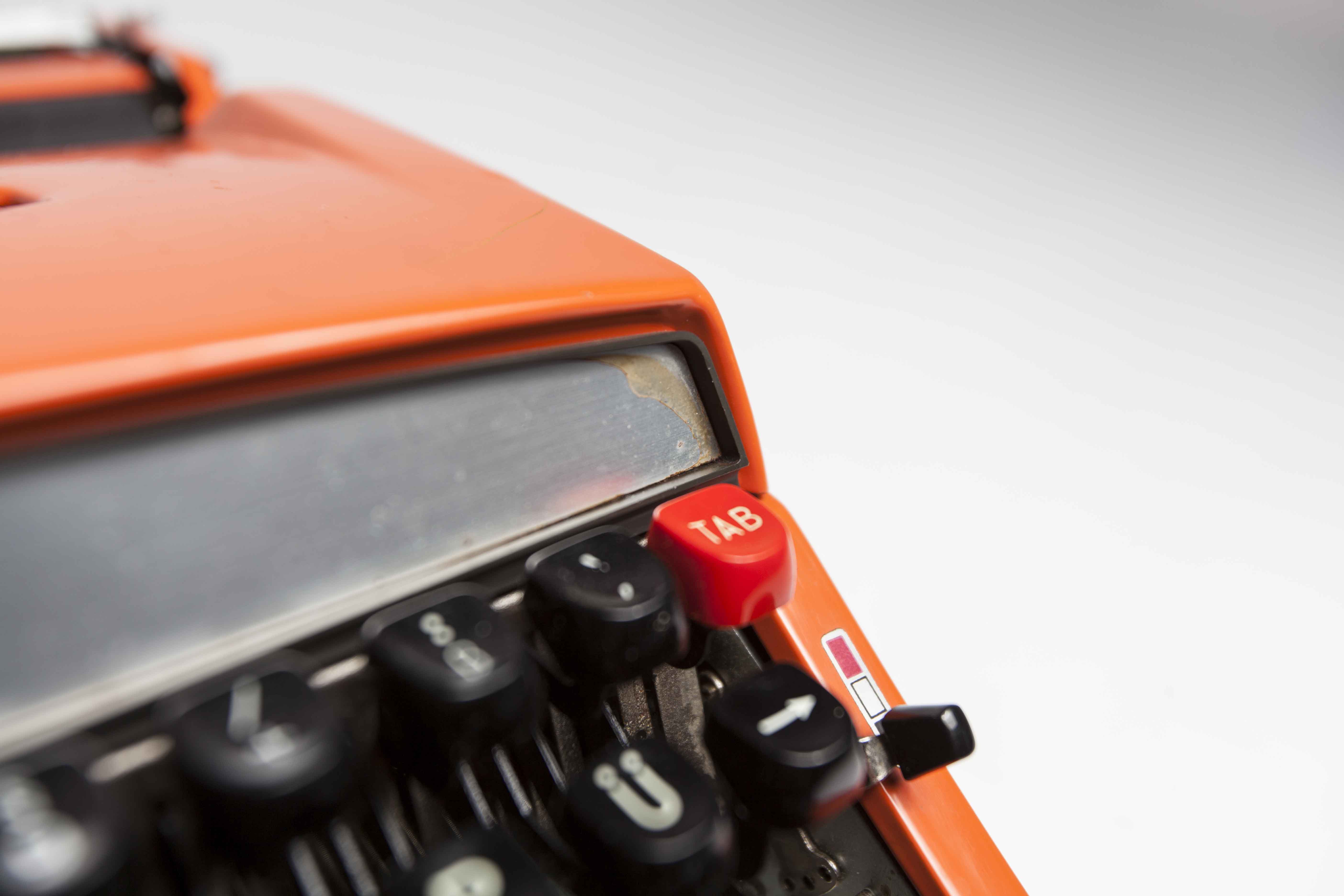 Machine à écrire brother de luxe 879 révisée et ruban neuf qwertz