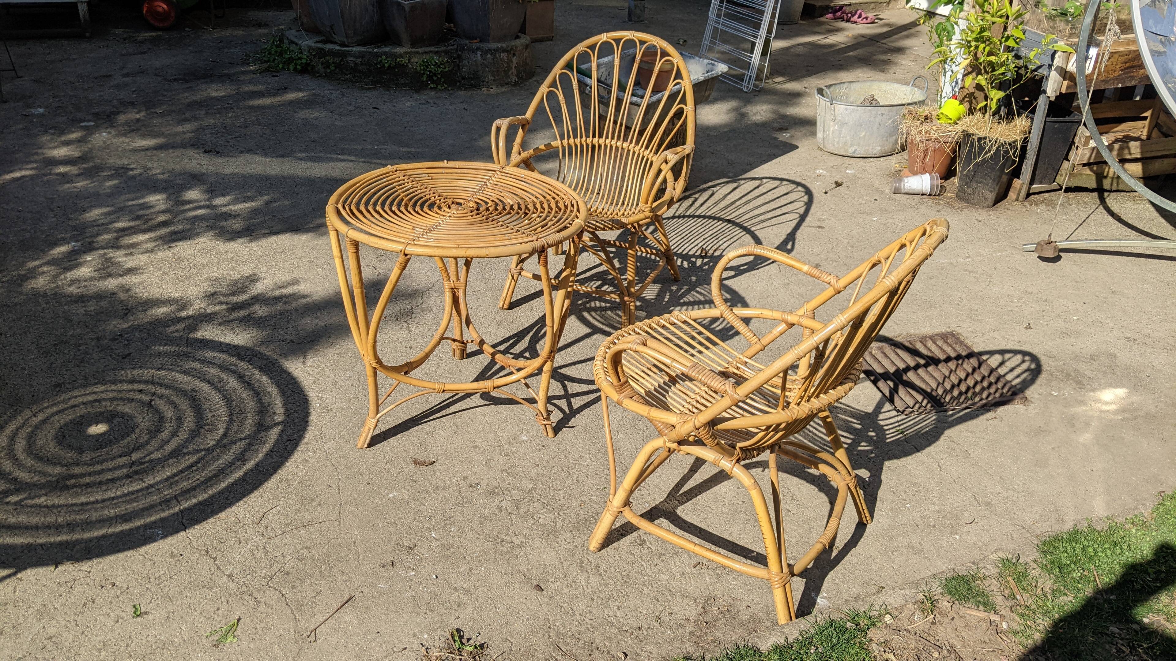 rattan garden set 2 armchairs and side table
