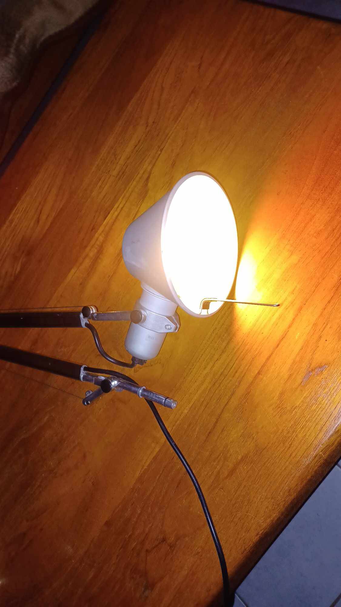 Artemide Tolomeo articulated architect lamp, Michele De Lucchi 1990