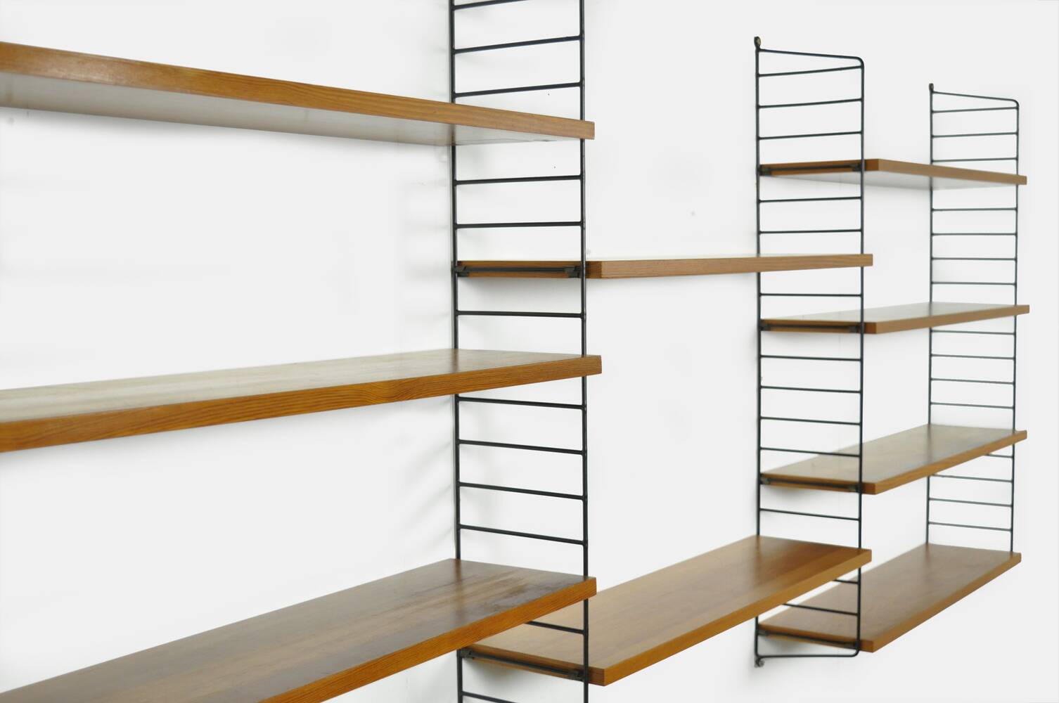 Vintage wall-unit – String shelf by Nisse Strinning and Kajsa Strinning, 1950s Sweden