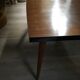 Table scandinave