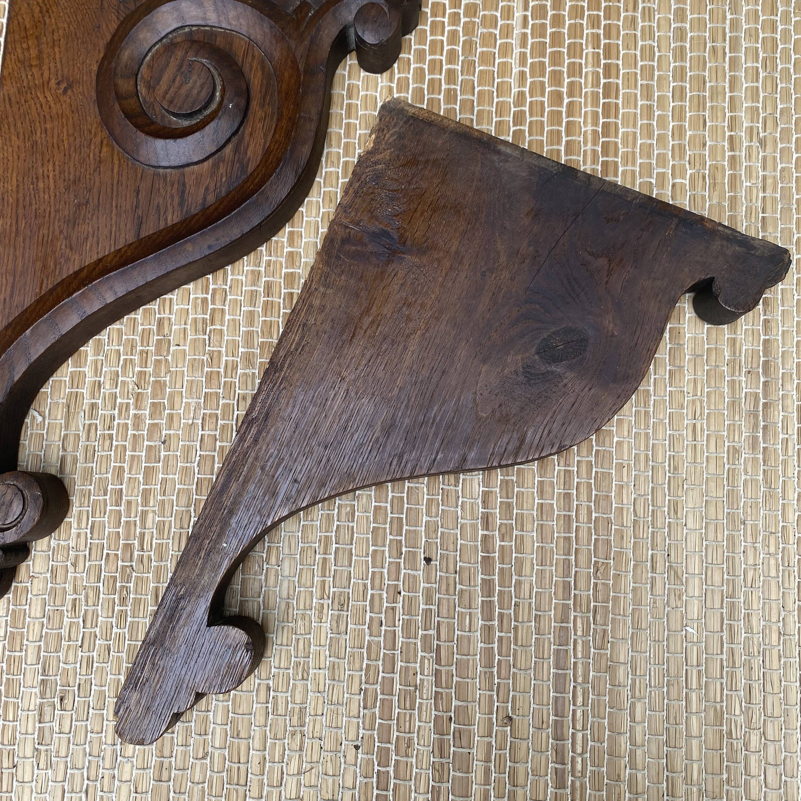 Decorative element, carved wooden wall brackets