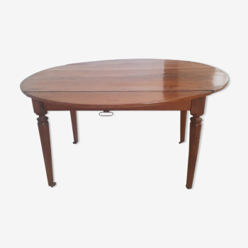 Oval cherry table