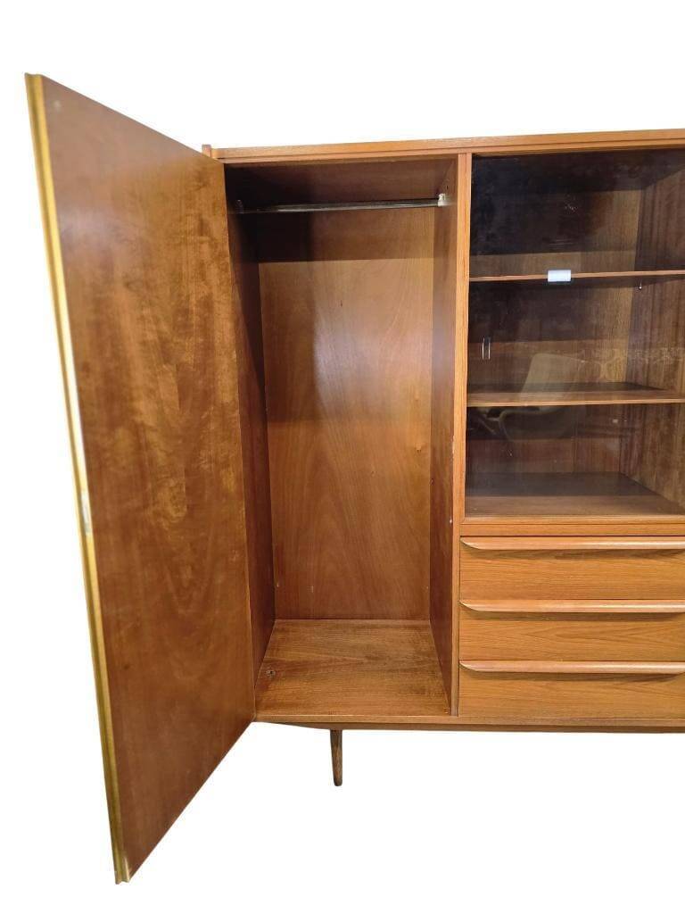 Meuble vintage en bois / meuble bar / vitrine