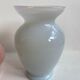 Paire de vases en opaline