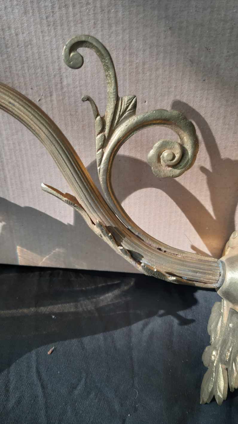 Art deco bronze wall lamp
