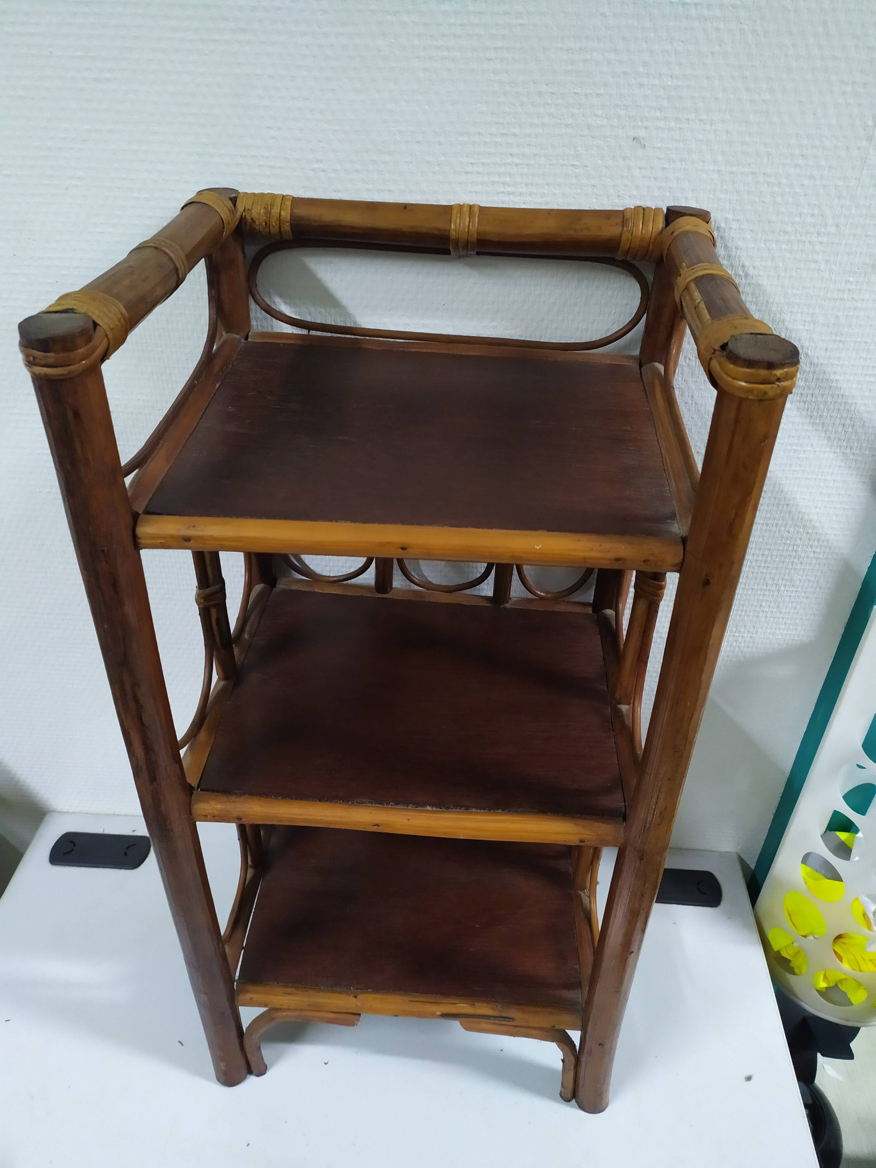 Shelves to put in rattan 70s