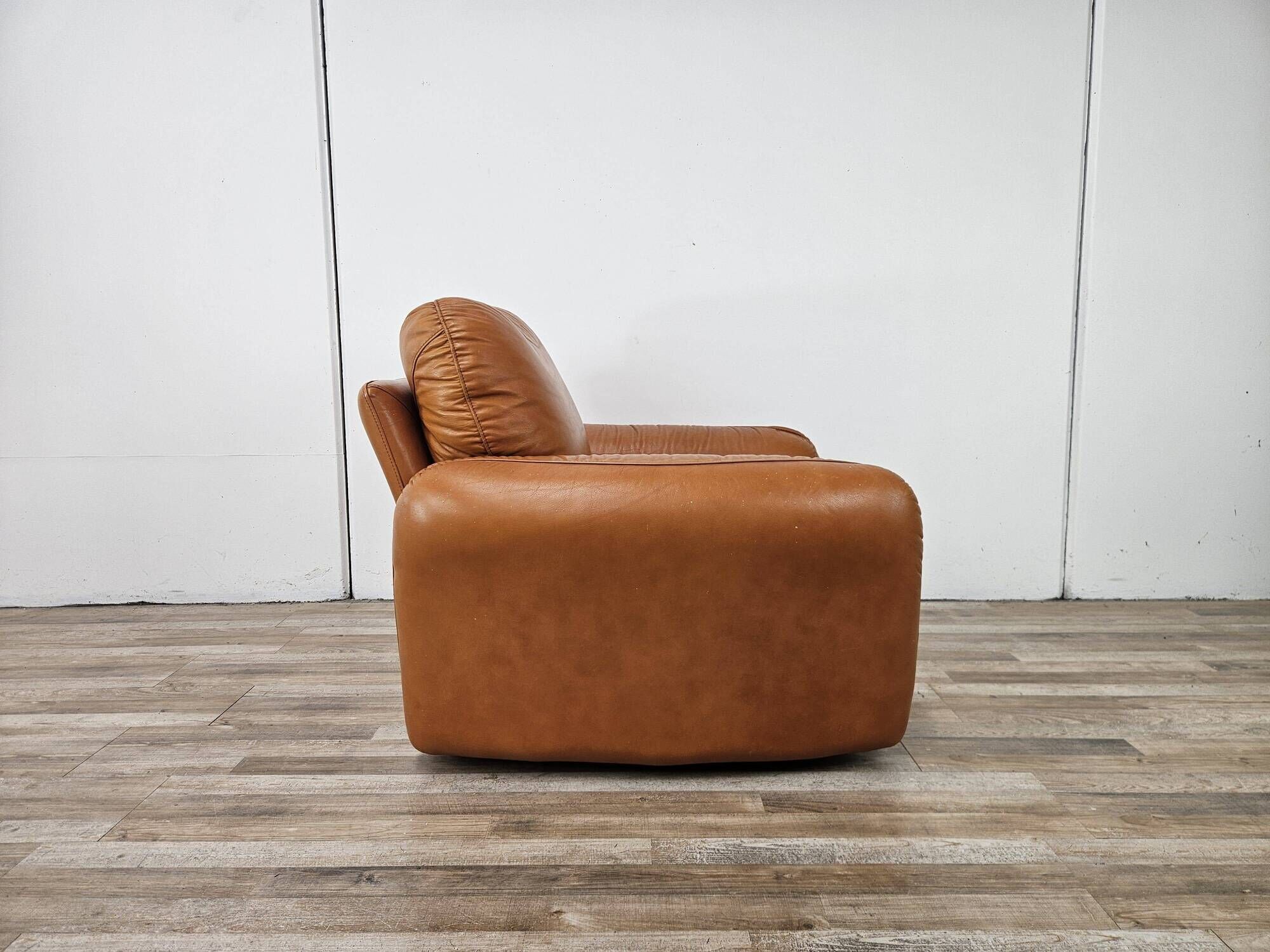 "Piumotto" leather armchair by Arrigo Arrigoni for Busnelli, 1970