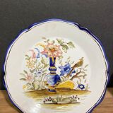 Pair of Nevers earthenware plates signed Georges