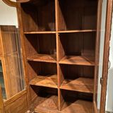 Armoire coloniale en manguier, détails laiton