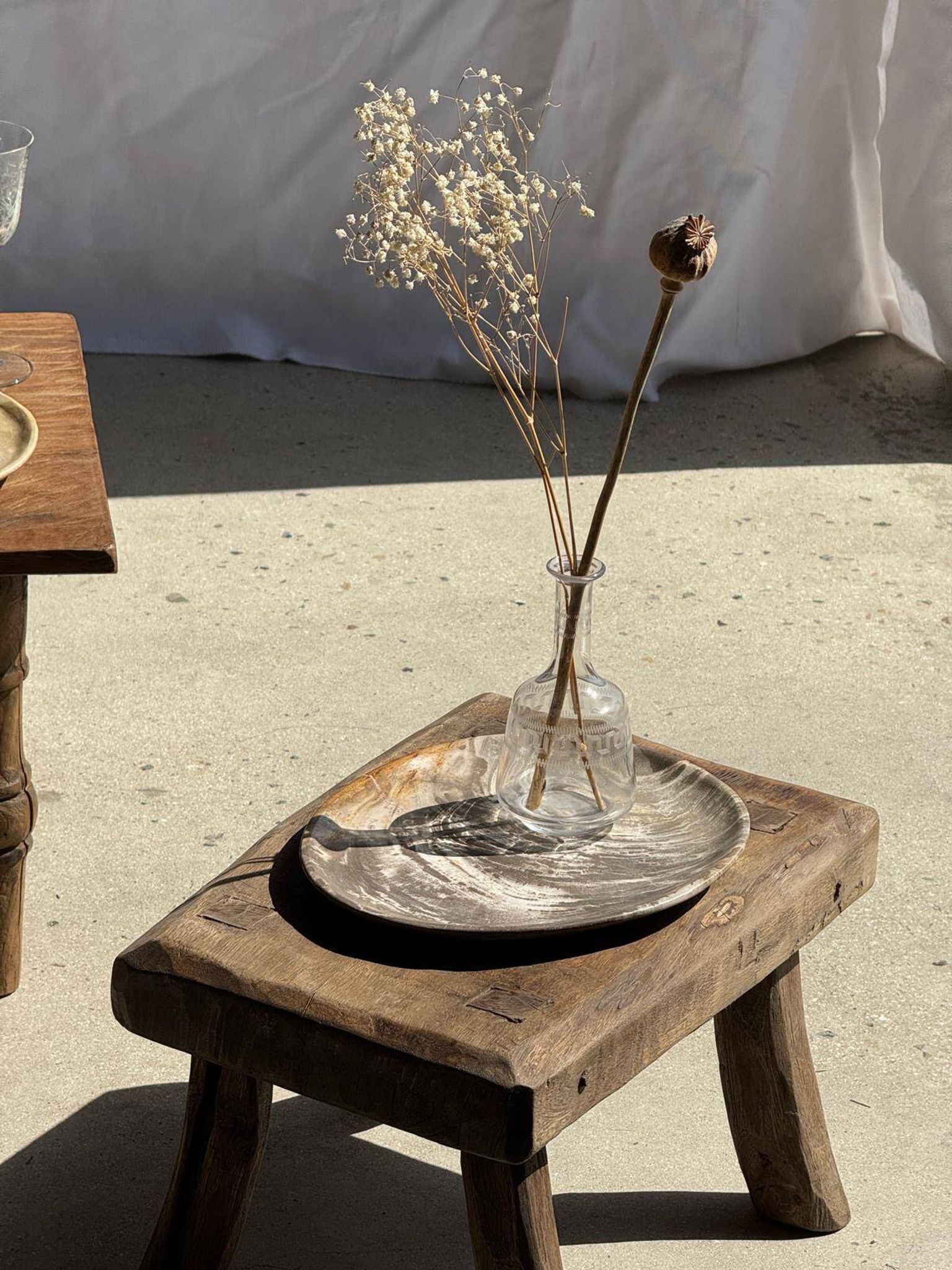 Petrified wood catchall or dish, beige with a brown spot in the centre, D24-27 -377.