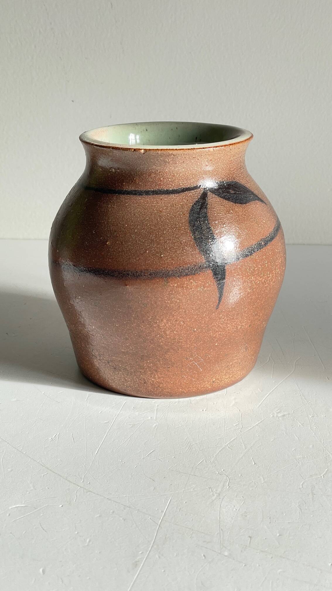 Vase artisanal signed stoneware vintage