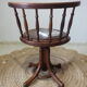 Fauteuil de bureau pivotant en bois années 20