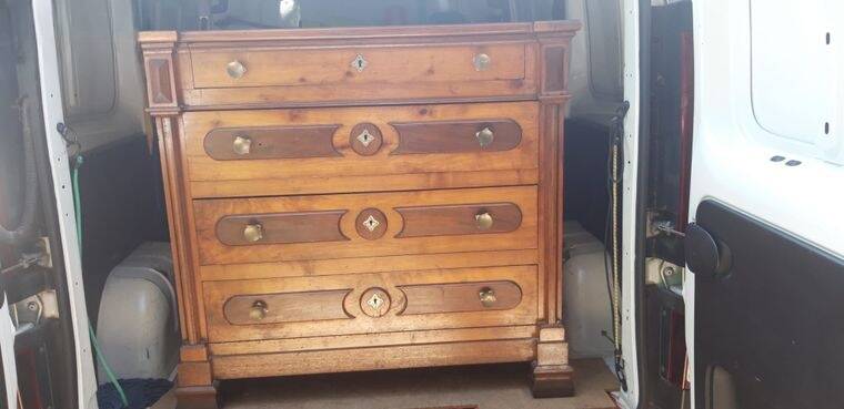 Empire style commode