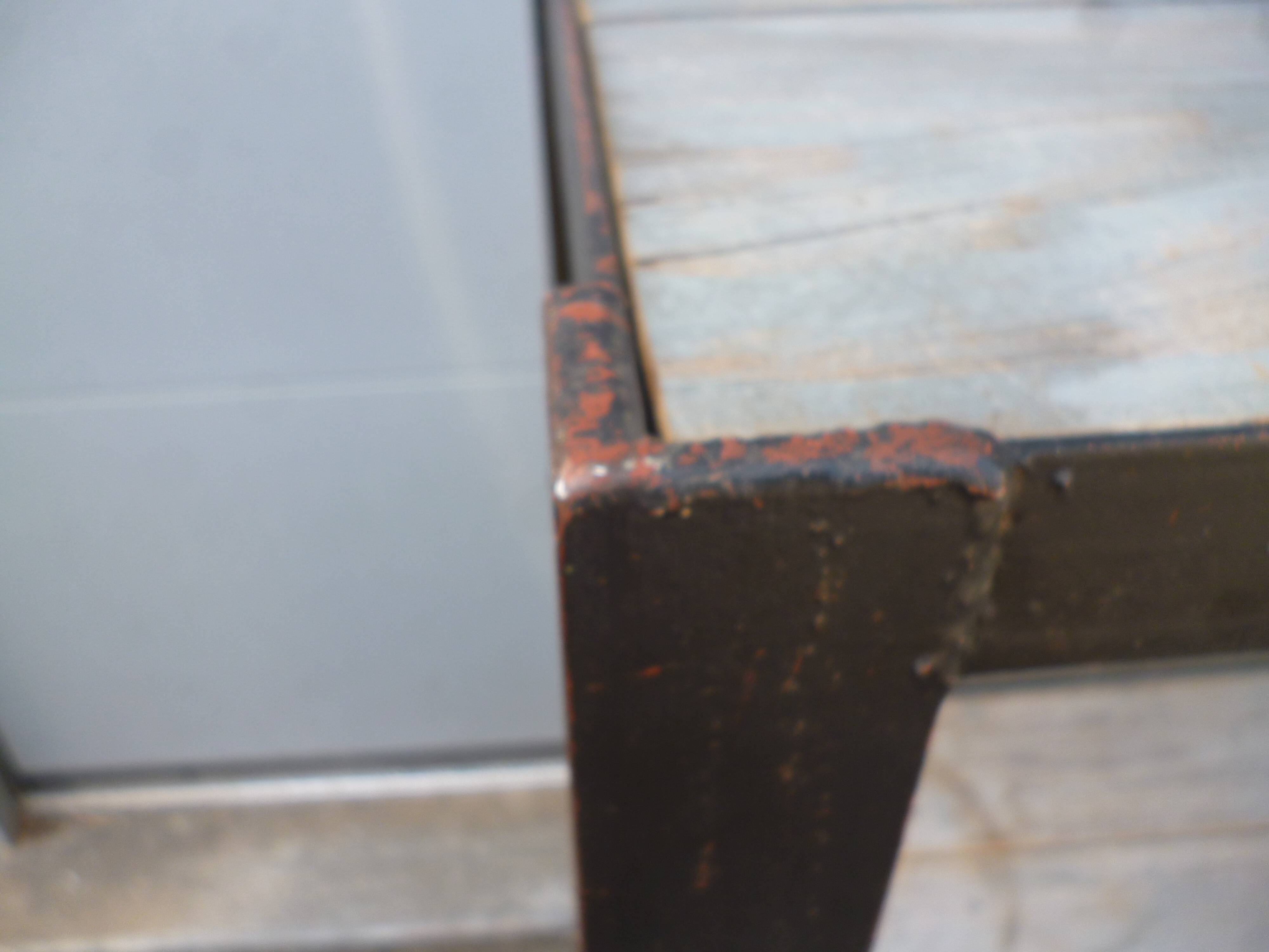Iron and wood workshop service