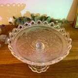 Coupe sur pied en verre moulé