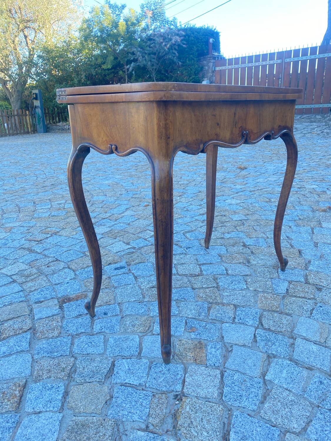 Petite table dépliante Louis XV
