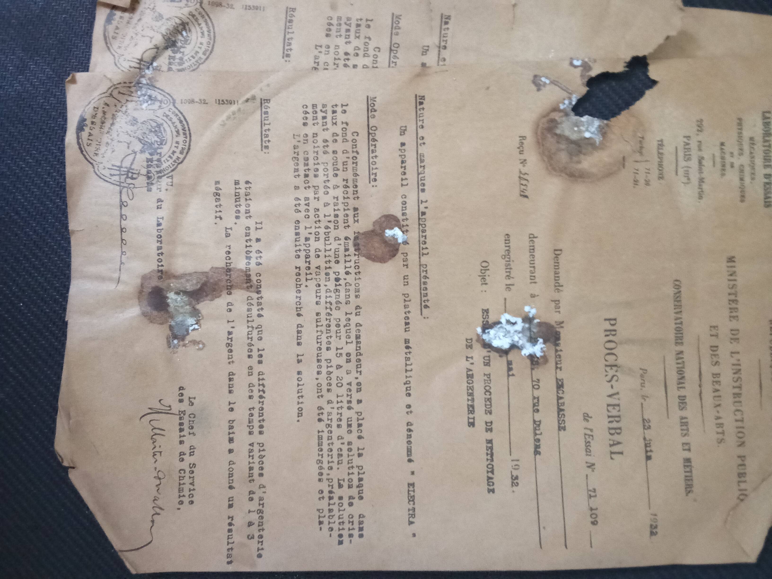 200 pieces of Russian silverware (spoons, forks and knives).