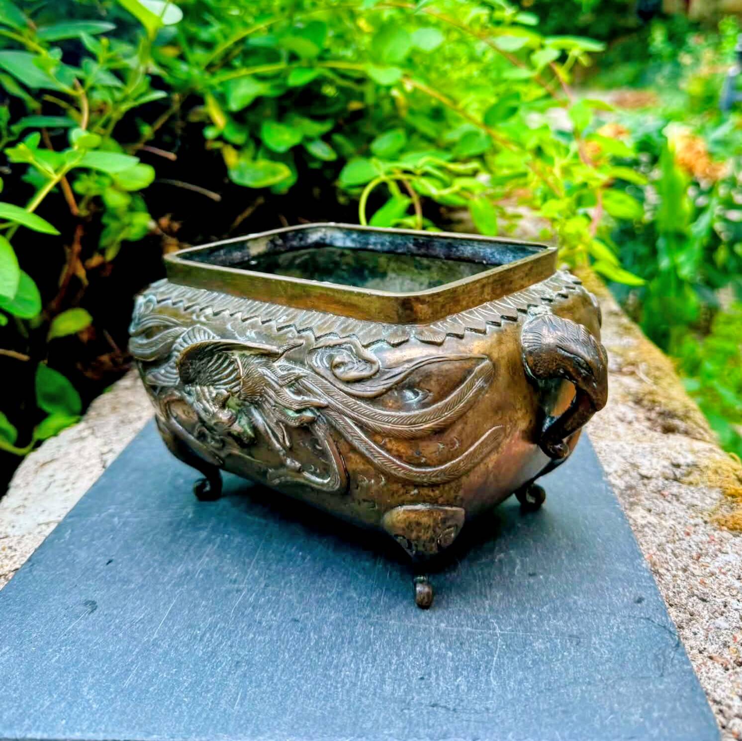 Jardinière, cache-pot en bronze, Asie XIXe siècle