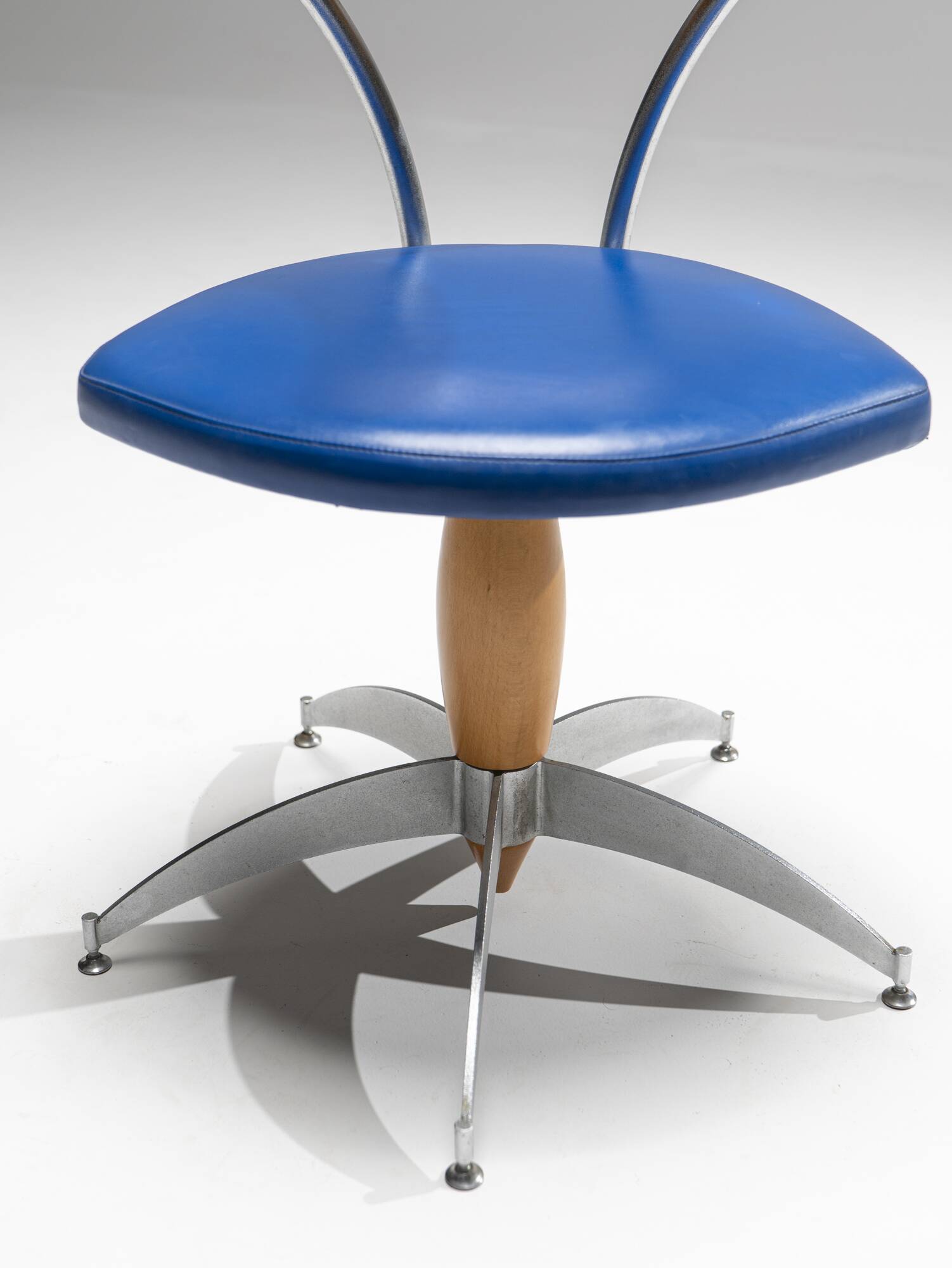 Chaise pivotante, Italie, années 1980