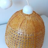 Lustre forme fleur en rotin