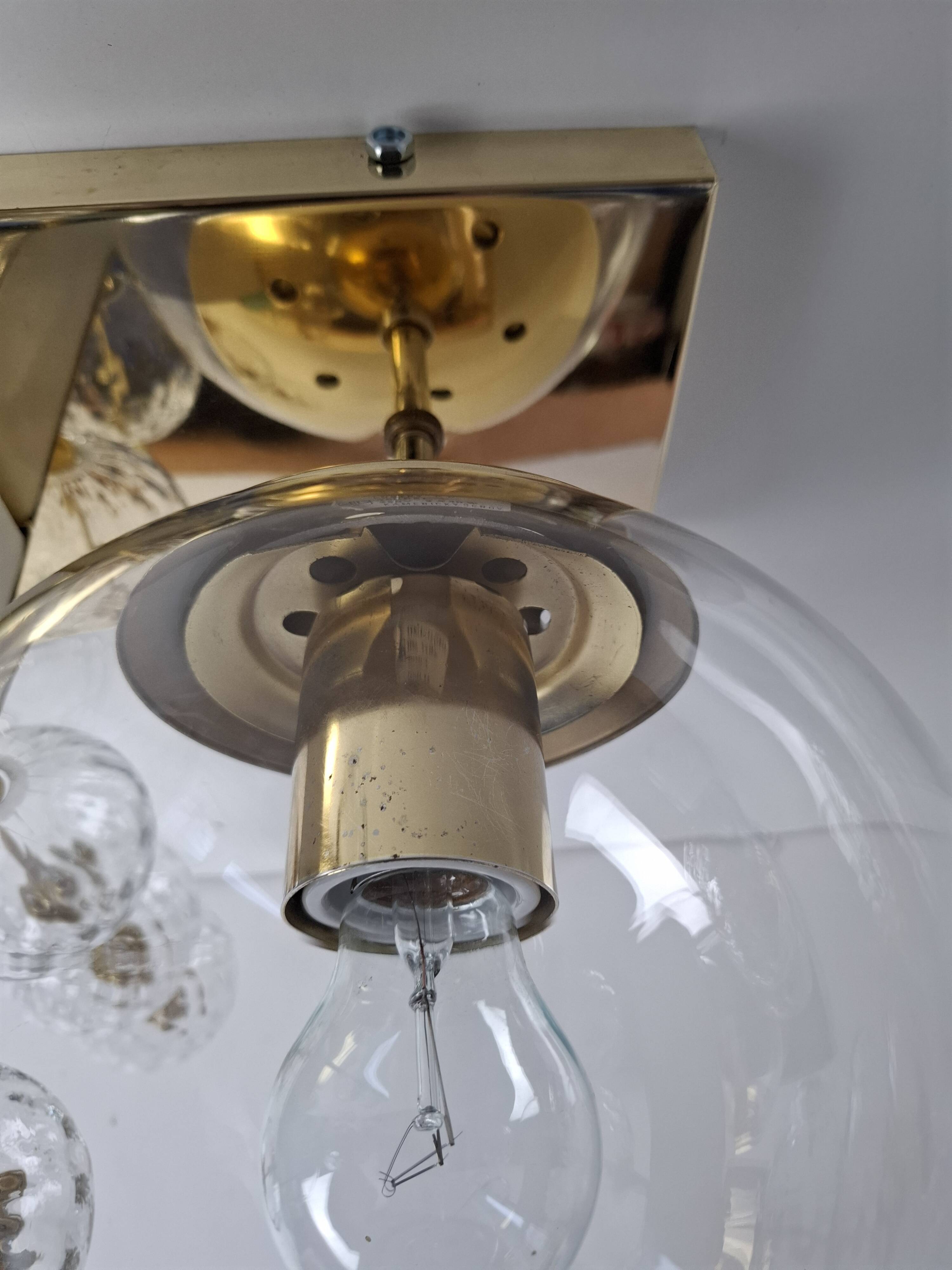 Applique murale tchèque en laiton et verre du milieu du siècle, par Kamenický Šenov, années 1970