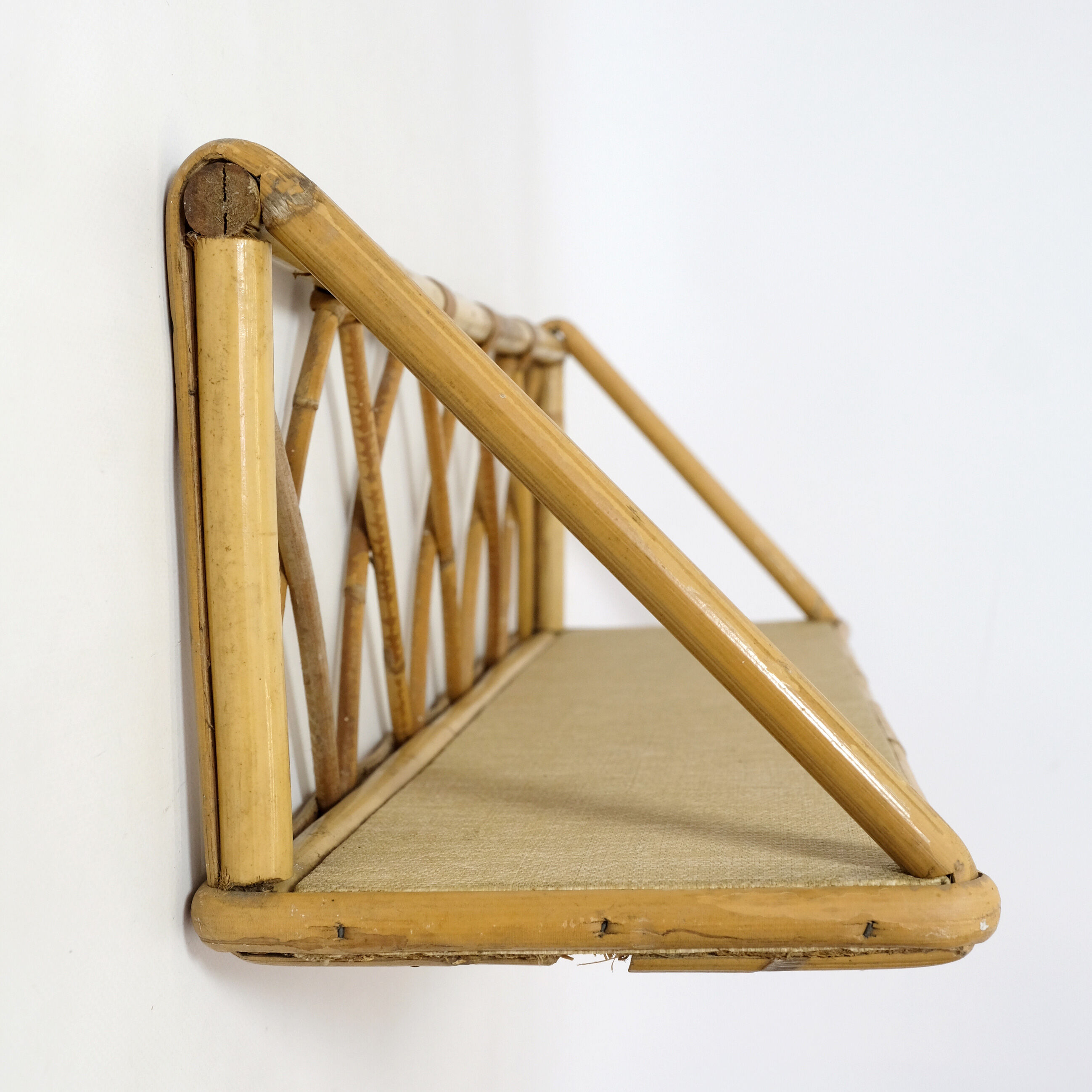 Rattan shelf from the 1960s-1970s.