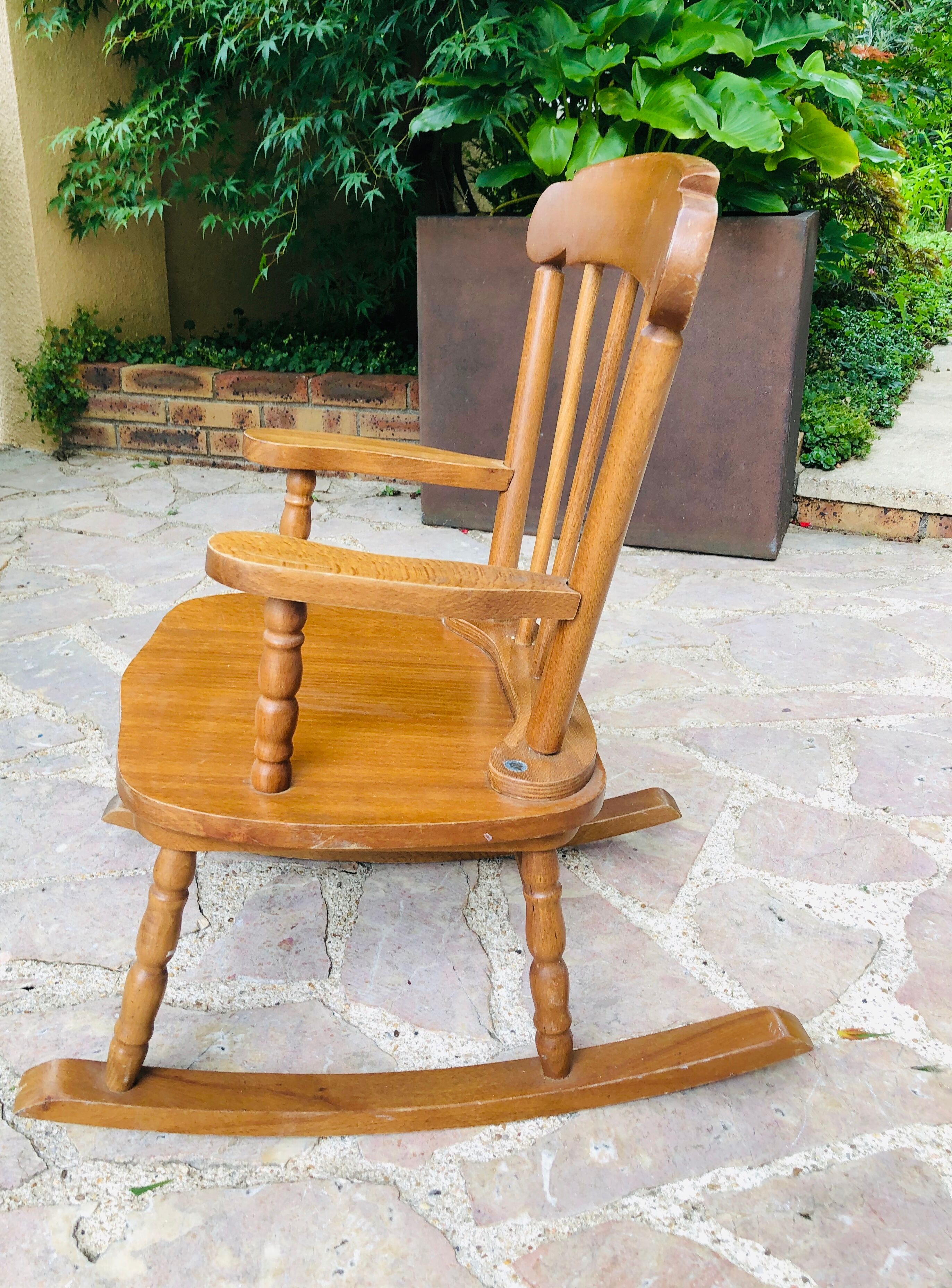 Children's chair rocking chair