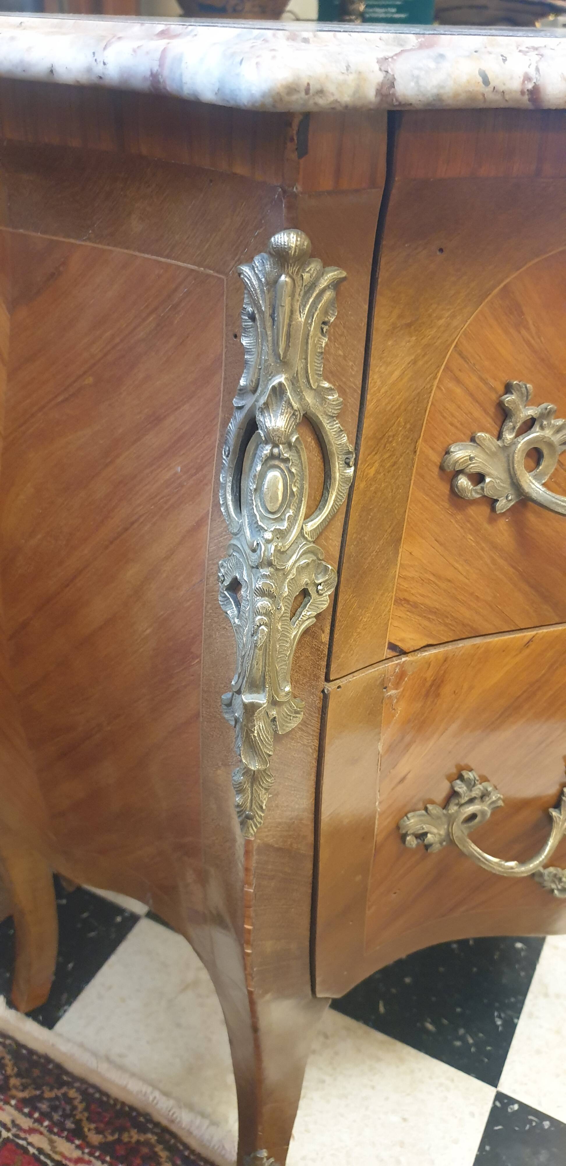 Louis XV style curved commode in rosewood