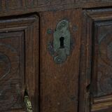 Danish baroque oak buffet from the early 18th century, carved details, 1700-1750.