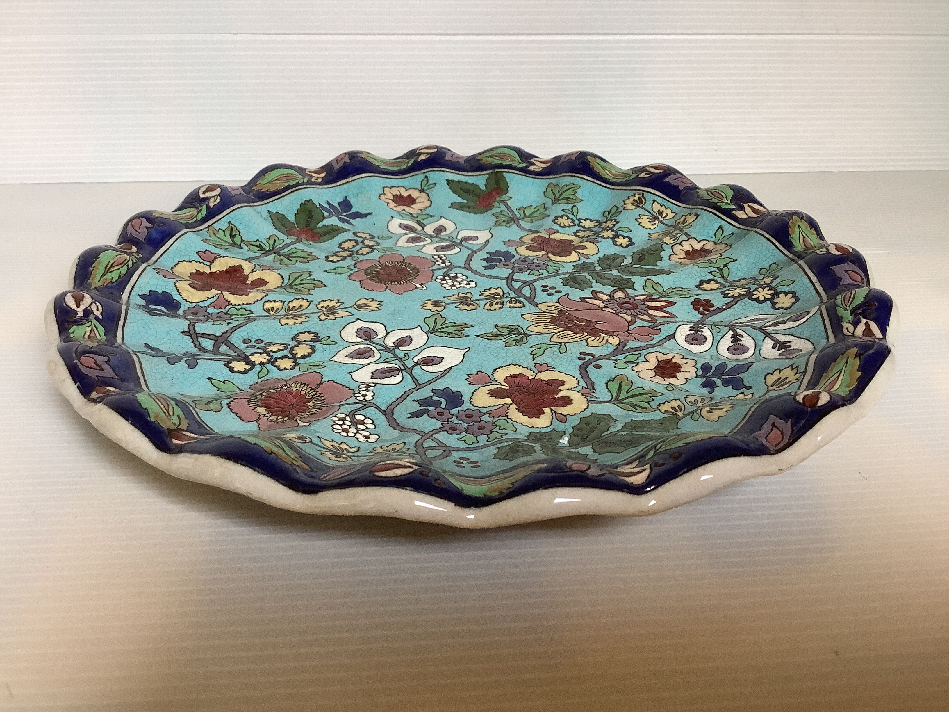 Plate style cloisonné enamels longwy serrated edge