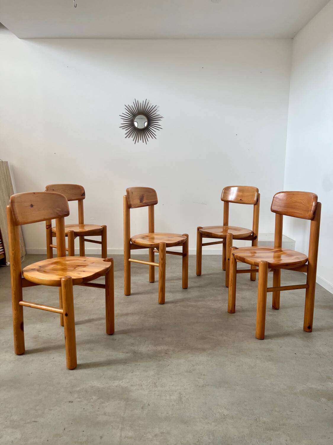 Lot de 5 chaises en pin massif design scandinave Reiner Daumiller vintage années 70